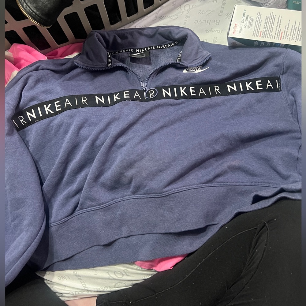 Nike Air Purple Cropped Sweatshirt 1/4th Zip